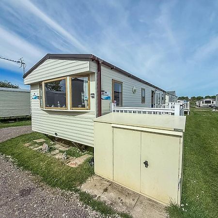 8 Berth Caravan With Decking At Sunnydale In Lincolnshire Ref 35087S Louth  Exterior photo