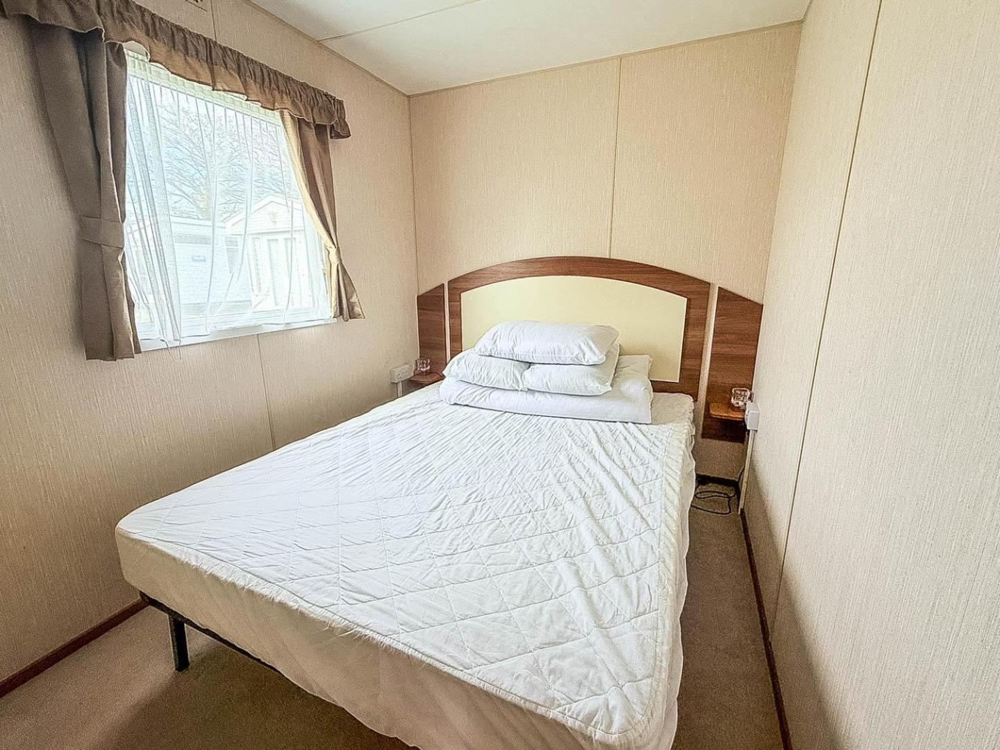 8 Berth Caravan With Decking At Sunnydale In Lincolnshire Ref 35087S Louth  Exterior photo